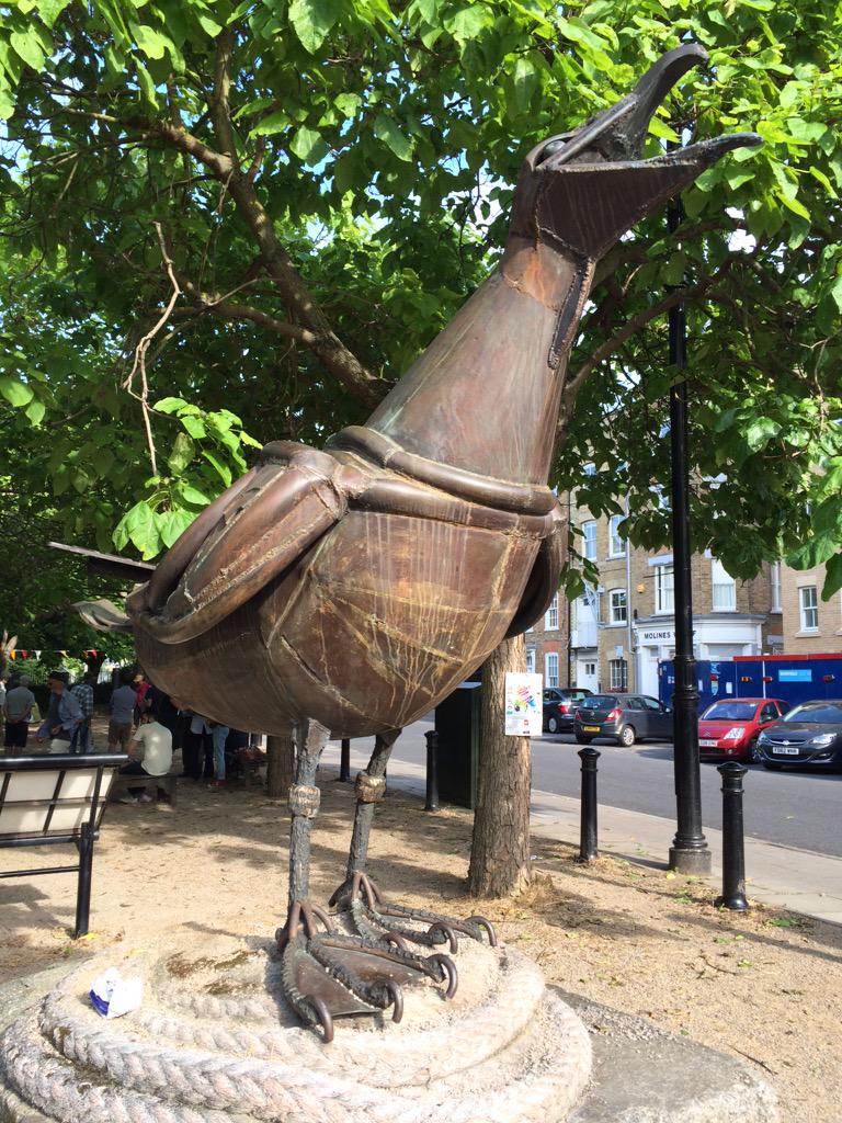 pictureville's tweet photo. London Docklands treasure hunt revealed many wonderful sights @treasuredays @feddaweindydd http://t.co/iwNQ5ozdoJ