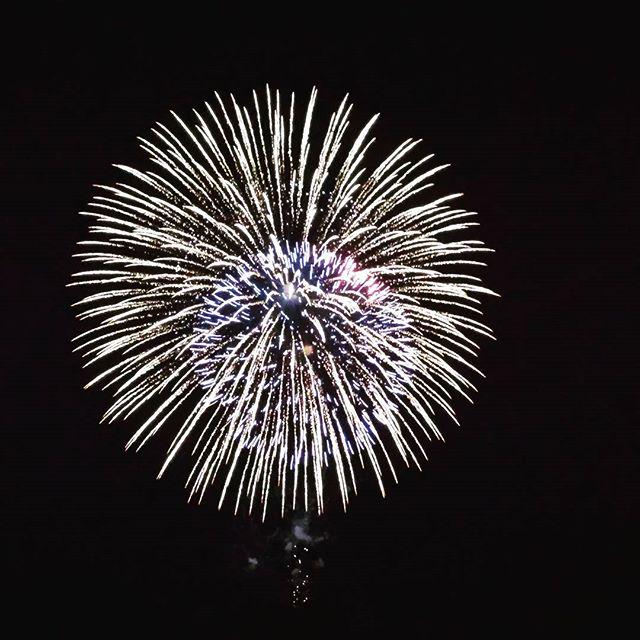 #fireworks at Lake #Loveland Photo by roaddogtravel buff.ly/1NEZjTy