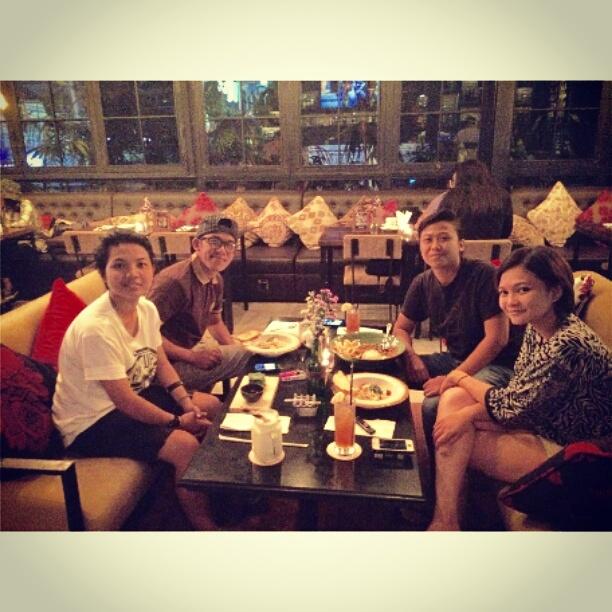AlfaBagus's tweet photo. #jam http://t.co/A2thS7cOvE