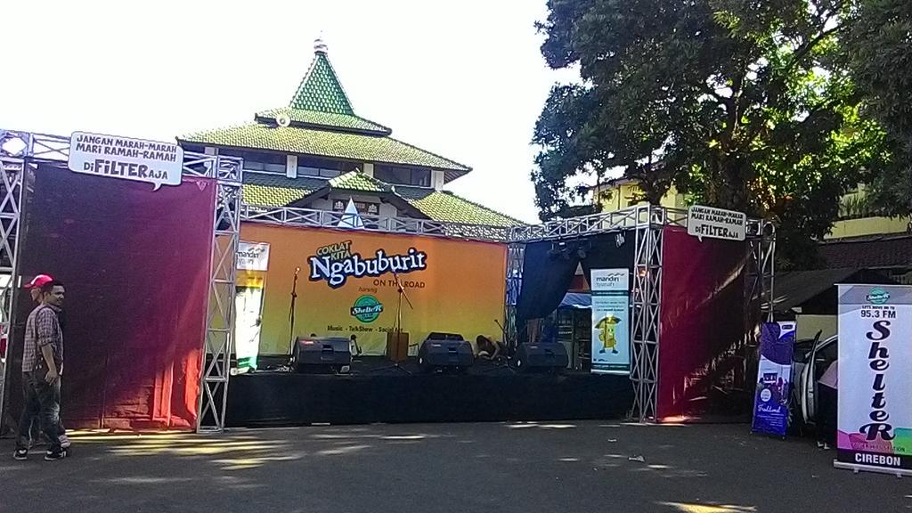 BSMKuningan's tweet photo. Yang udah di ngabuburoad with @BSMKuningan mana suaranya? http://t.co/Xkclo1nf8q