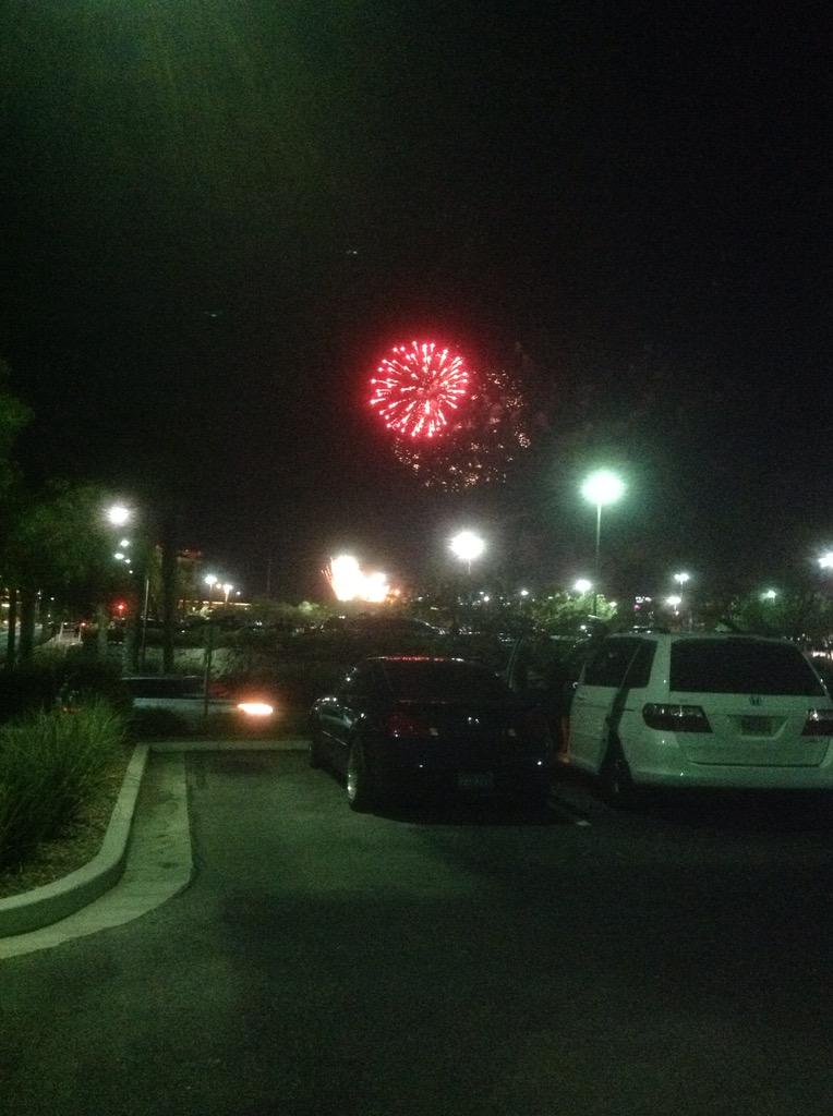 NunziaInsanity's tweet photo. @NunziaInsanity #SOI #RedRock #Fireworks http://t.co/1q6CgFqKNm #Jake #Kev #Dev &amp; #Friendsofinsanity #Vegas #Rockw/Us http://t.co/DKE5rrfwoA