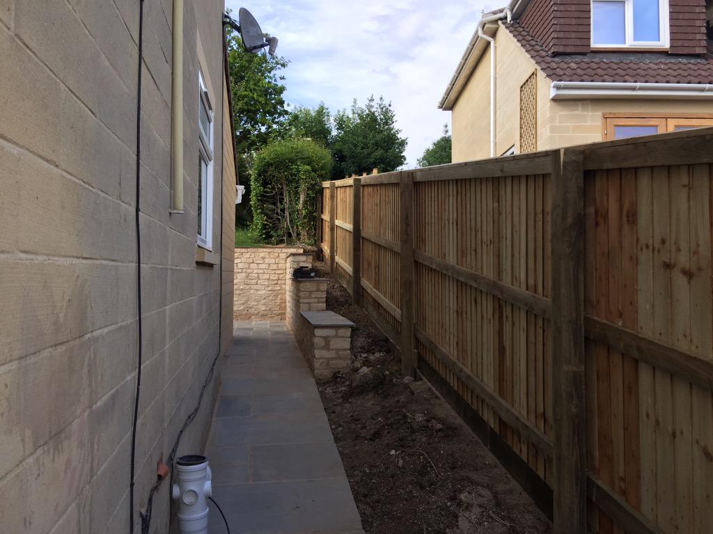 IPCFencing's tweet image. Another job done for the @IPCFencing, in just over a day another garden has been transformed! Very happy customers !