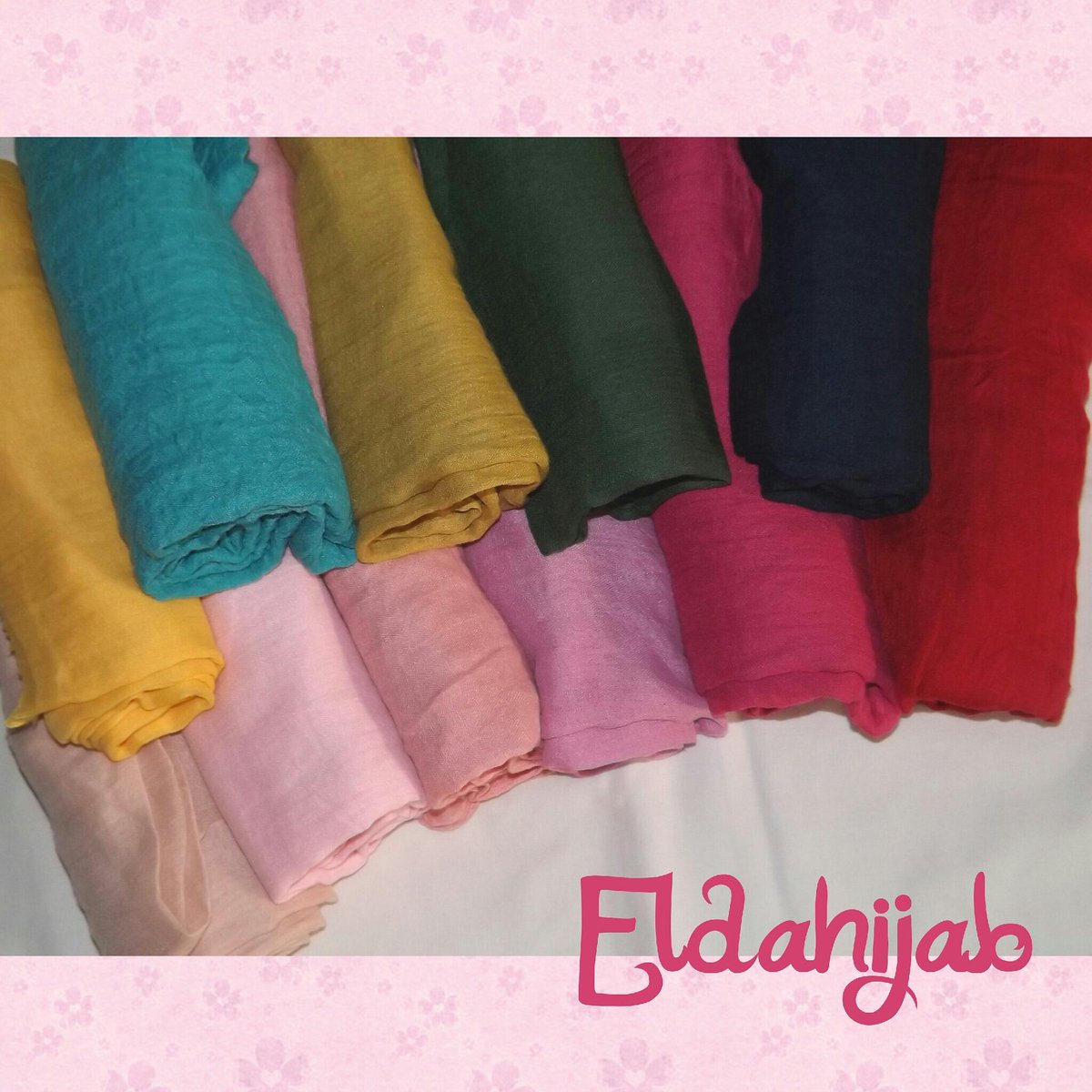 markiwikiwi's tweet photo. Pashmina plain rawis,REAL PICTURE REAL COLOR
Kainnya lembut banget tapi ga licin :D
#hijab #malang #mojokerto #jilbab http://t.co/S3JusSCign