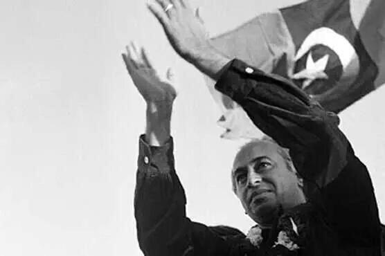 AseefaBZ's tweet photo. Not only #Pakistan but the entire region is paying the price of the overthrow of #SZAB's Government #5thJulyBlackDay http://t.co/Xe6jcyRCA5