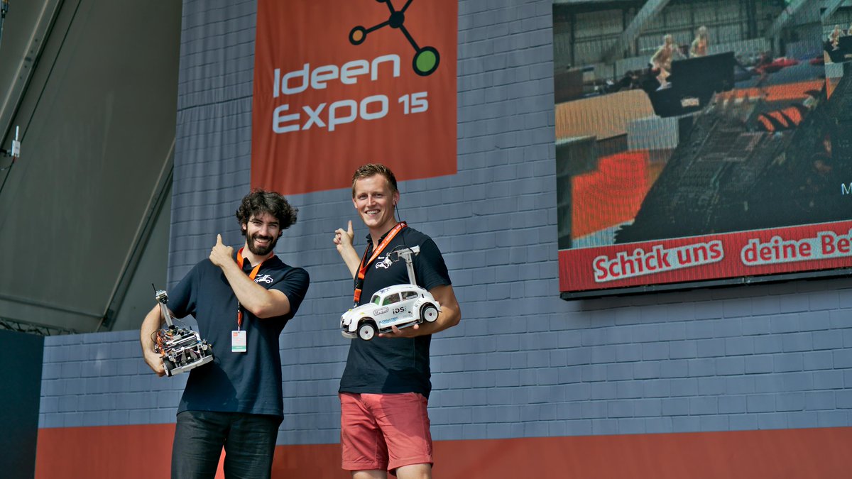 TeamCDLC's tweet photo. Ab 14h treten wir auf der Showbühne der #IdeenExpo mit Ranga Yogeshwar auf. Kommt vorbei! http://t.co/2KWC1Kfawb