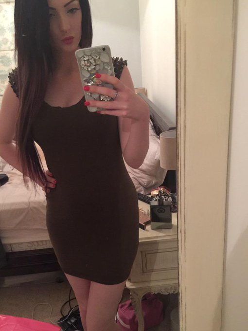 Selfie from last night 💋🍷🍹 http://t.co/z4PwPcldH1