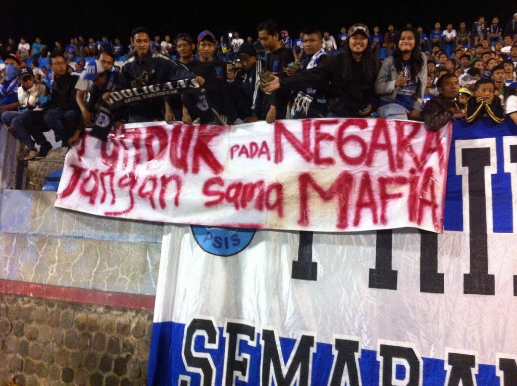Turuti Permintaan Suporter, PSIS Semarang Ikuti Piala Kemerdekaan bola.tempo.co/read/news/2015… - Tempo