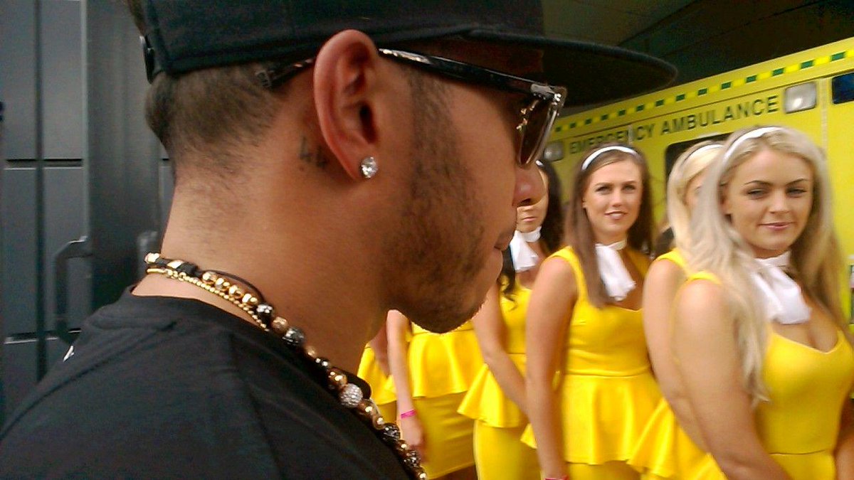 mcbride_mac's tweet photo. Somebody photo bombed my shot!#lewisF1 http://t.co/Ig0GOb6X7J