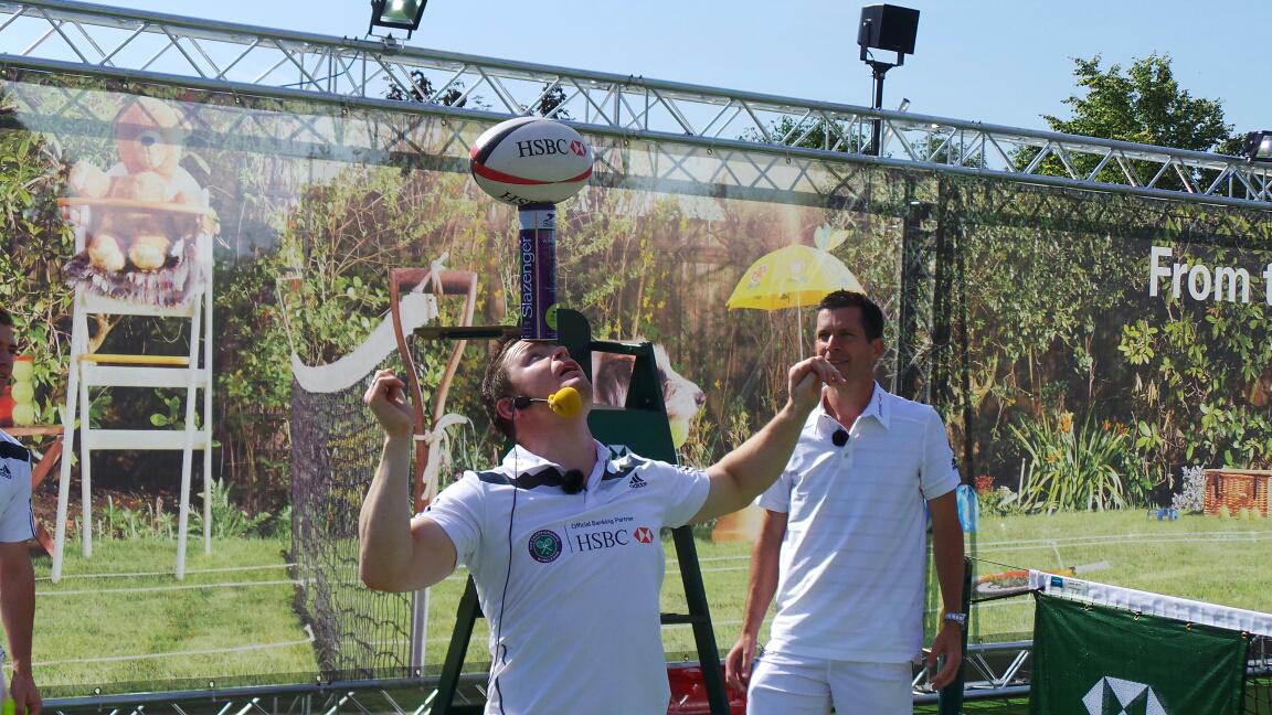 HSBC_Sport's tweet image. What was @BrianODriscoll up to at #wimbledon?? Stay tuned to @HSBC_Sport to find out... #HSBCcourt20