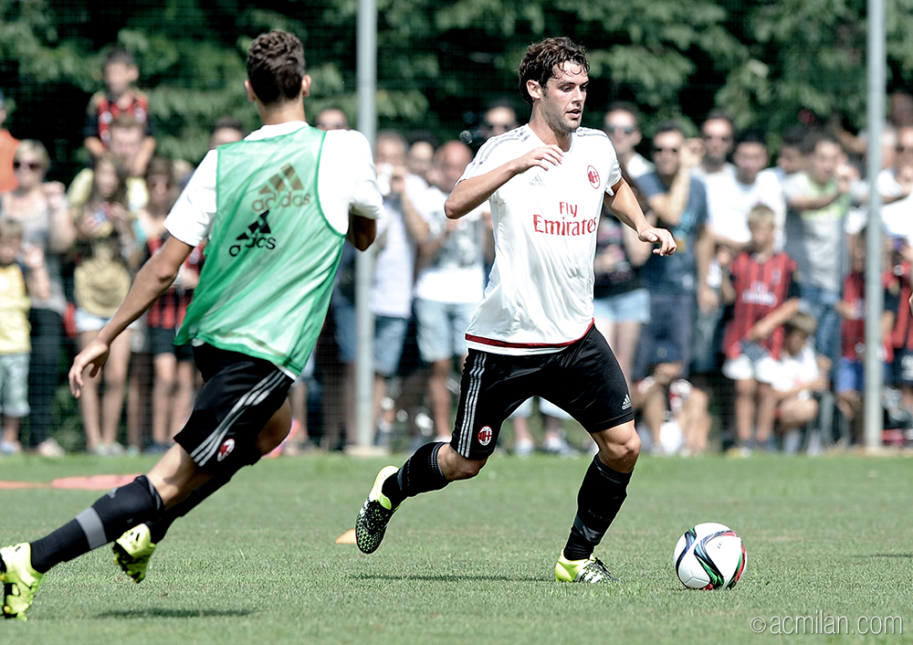 AC Milan tweet media