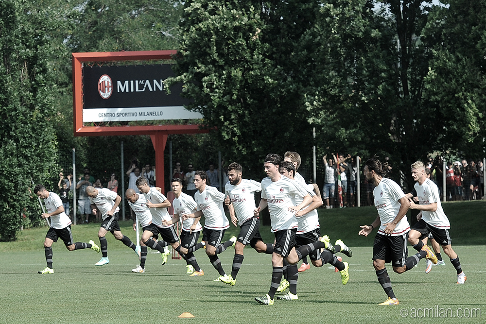 AC Milan tweet media