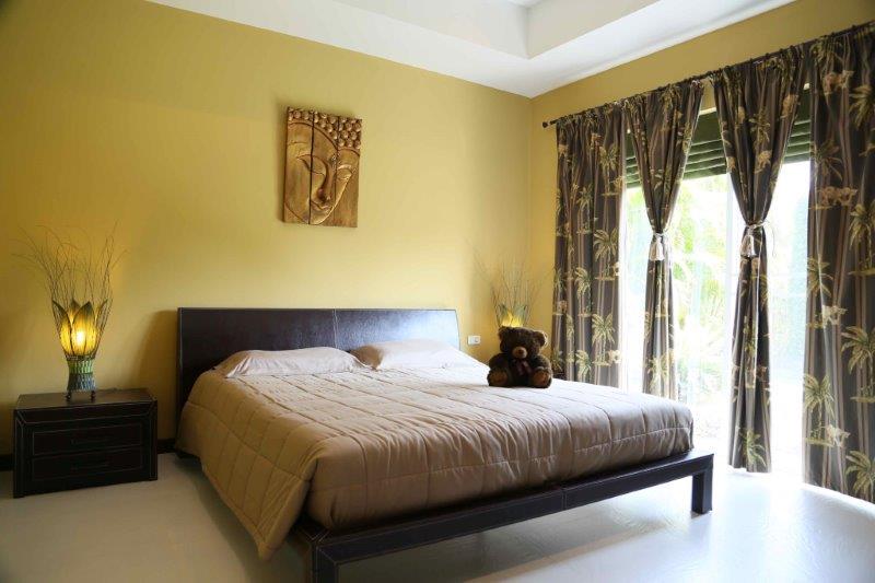 Hot Property Hua Hin tweet media