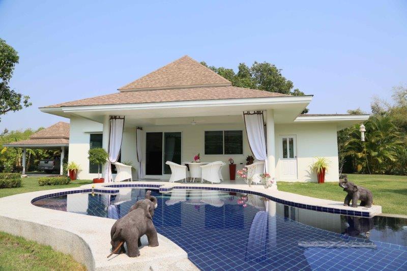 Hot Property Hua Hin tweet media