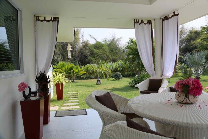 Hot Property Hua Hin tweet media