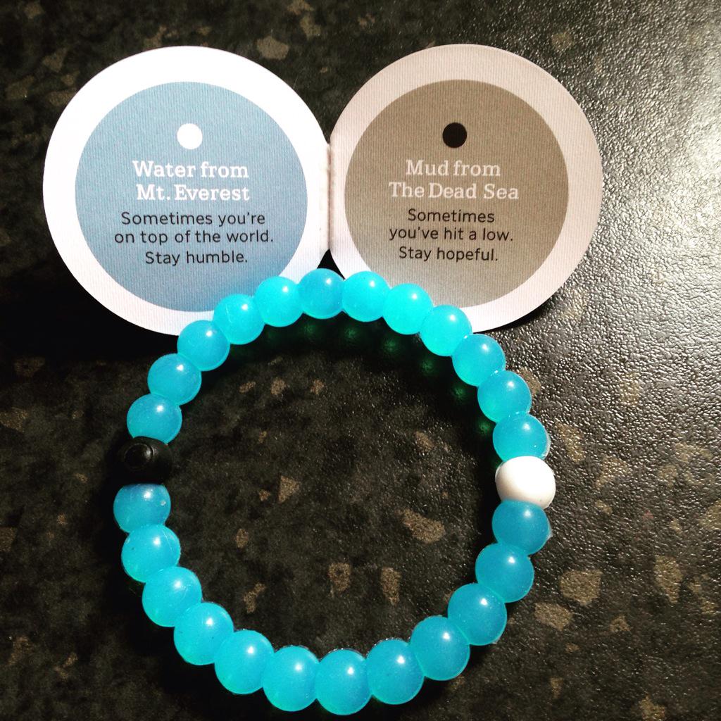 louisesimpson0's tweet photo. Best present ever from my sister, my best friend!! #lokai http://t.co/tV4ETEzKPW