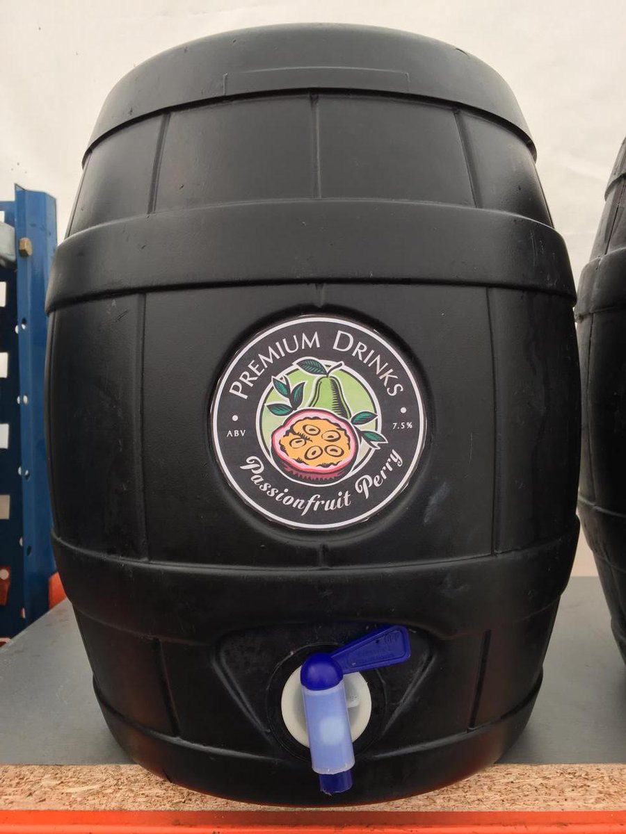 BingleyBeerFest's tweet photo. You know you want me! Full strength @PremiumDrinks 7.5% Passion Fruit Perry selling out fast @BingleyBeerFest #slurp! http://t.co/5YMGZCFsNn