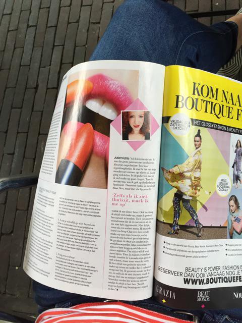 aislingg's tweet photo. @misswhitewoods heee ik zit ff lekker de grazia te lezen en ineens zie ik jou! 😄💁 http://t.co/bhMGLfGwmu