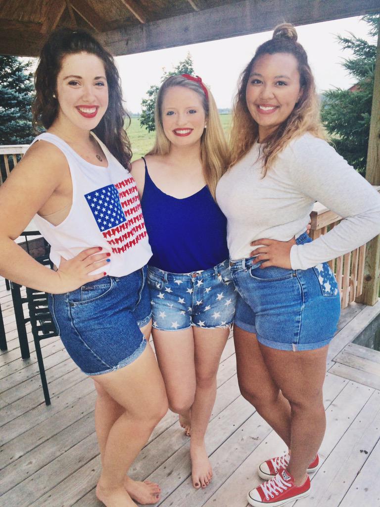 corinnelizzy's tweet photo. I guess you could say last night was a success 🇺🇸 #Project1776 http://t.co/1LnV5QFUTB