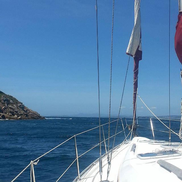 scavogados's tweet photo. http://t.co/7stJqXVnDT Fondeados na #ríadeAldán #Galicia #Pontevedra #CangasdoMorrazo #Morrazo #GaliciaMola #Galif… http://t.co/IhEginp0FL