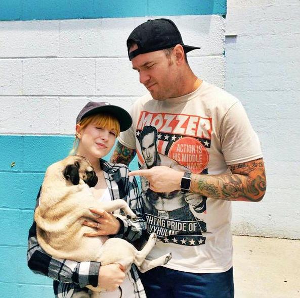 ParamoreMR's tweet image. New Photo of @yelyahwilliams &amp;amp; @XChadballX 🐶