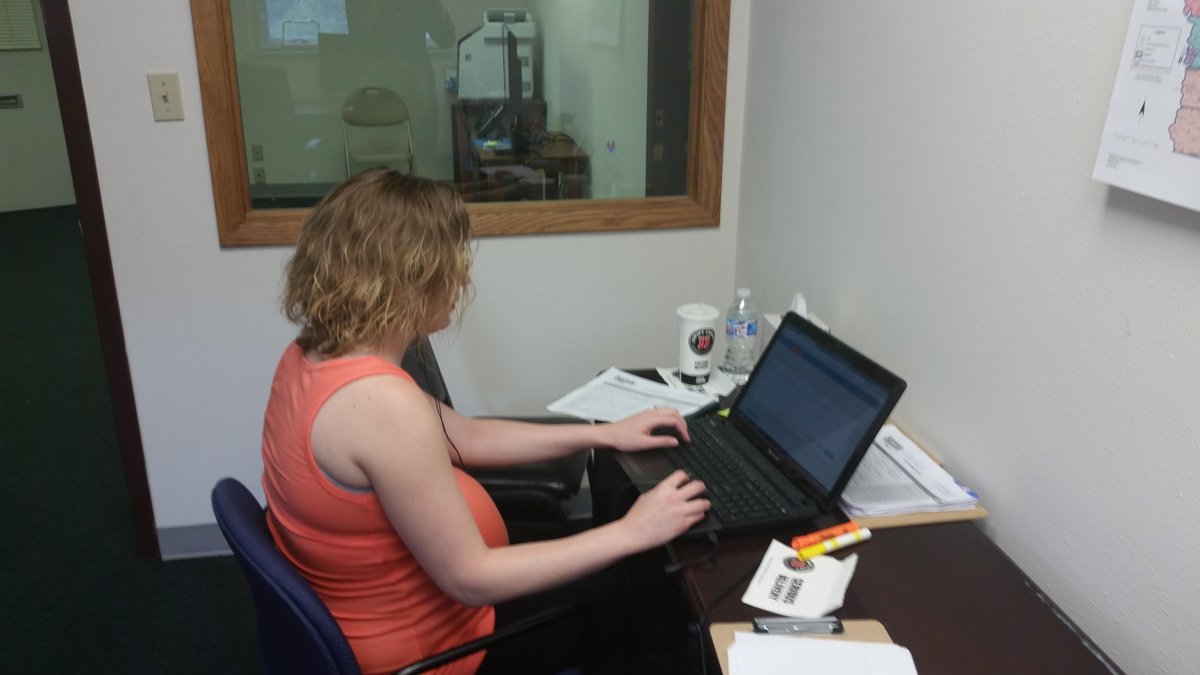 blairlawton's tweet image. @RealMrsLawton entering attendees from yesterday&apos;s @BernieSanders events! #iacaucus #Bernie2016 #DataMachine