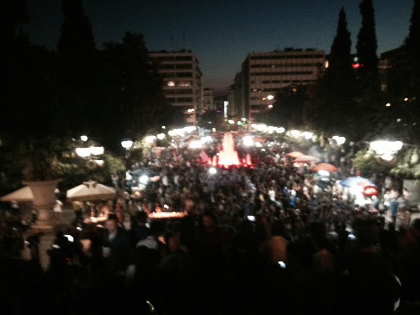 NFratoianni's tweet photo. Syntagma #greferendum #OXI http://t.co/P3dPLTZLBO