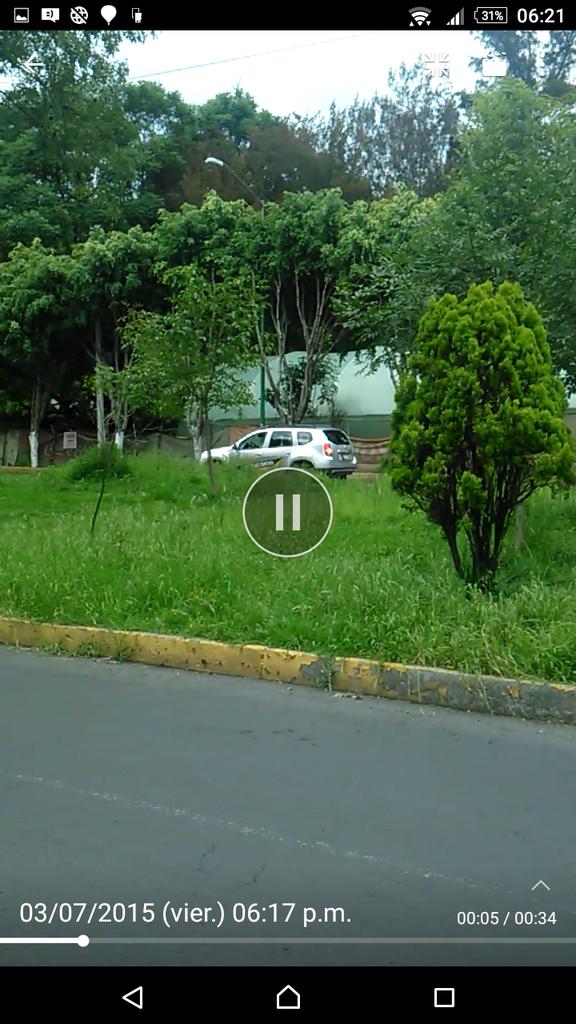 guaposhocker26's tweet photo. @RenaultTlalpan ilegal hacer pruebas de manejo en avenidas  principales. @SERConsumidor @DTlalpan @ManceraMiguelMX http://t.co/cuK3JOOsxa