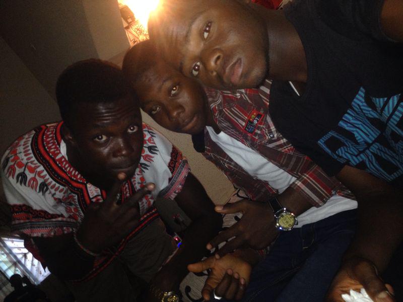 ibee_lawal's tweet photo. Me nd ma guyzz dem #TRIPZ http://t.co/YclHKtu7Oh