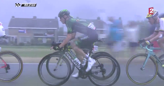 LeGruppetto's tweet photo. Pierre Rolland a été piégé. #TDF #TDF2015 #TwittCyclos http://t.co/jYXbxUsfLd