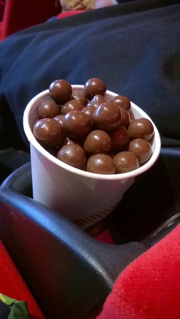 ladyofrage tweet media