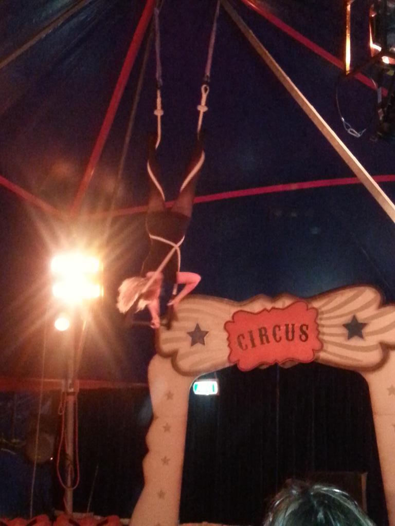 Ik doe het hen niet na.En u? Cirque Moustache op <a href="/LRFestival/">LeidscheRijnFestival</a> .<a href="/DOENJAutrecht/">DOENJA Utrecht</a>