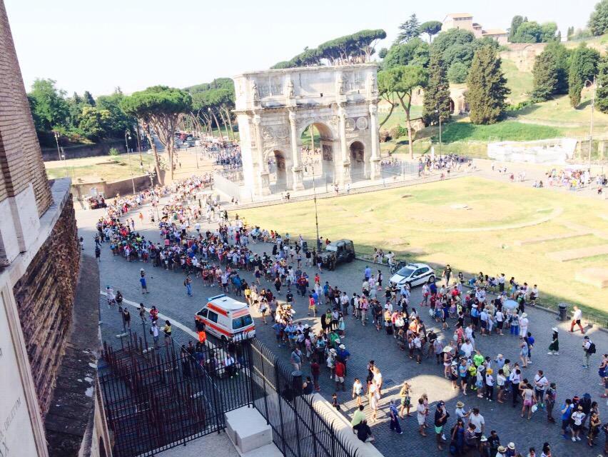 MindTheGuide's tweet image. #Colosseum was for 50k people built. Now less than 1k needs 2hours to get in! Missing the Ancient Roman efficiency!