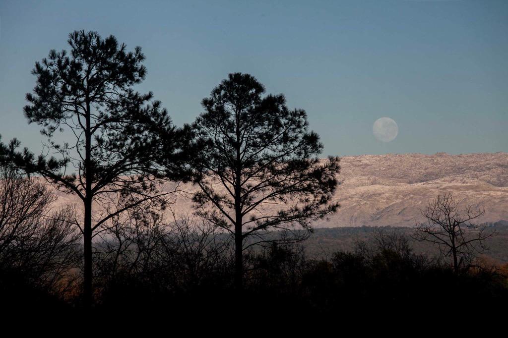 TurismoStaRosa's tweet photo. #BuenDomingo. Abrimos imaginariamente la ventana y nos trasladamos a nuestro hermoso valle. ¡Miren que lindo esta! http://t.co/9AD6Wn3iaW