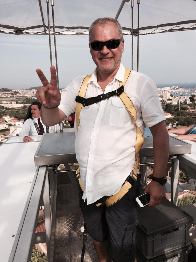 ditses's tweet photo. Ayer nos visitó en #DinnierInTheSky el Gran #XavierPellicer y esperamos que en breve sea #ChefDinnerInTheDky http://t.co/QGThhtrFC7