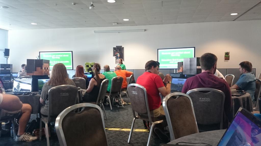MrB_MC's tweet photo. Minecraft coding for teachers #MINECRAFT2015 quite a few people here too come say hello to the guy in the bow tie! :) http://t.co/0T9EAJqtiJ