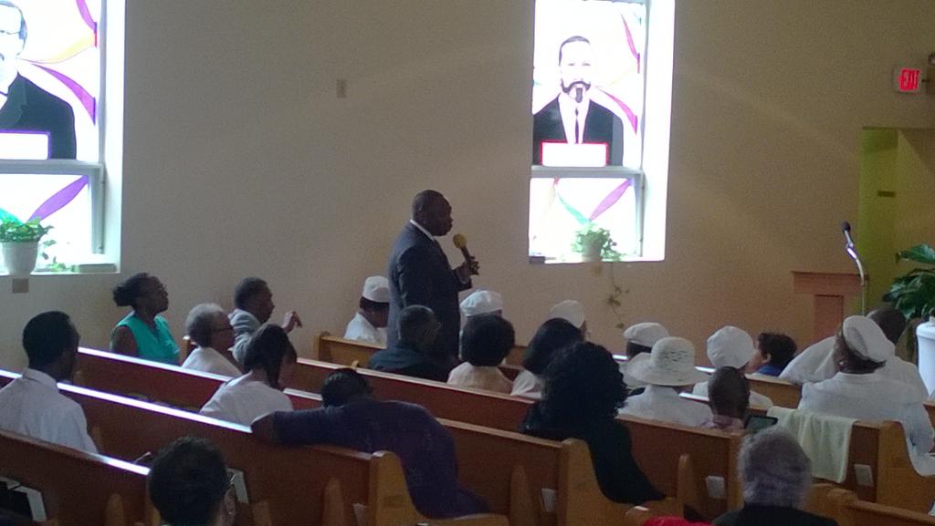 StJohnCMEChurch's tweet photo. Rev. Wardell Bonner, Rev. Matthew Bonner and family joined us for service today. http://t.co/ggfh6UQLfj