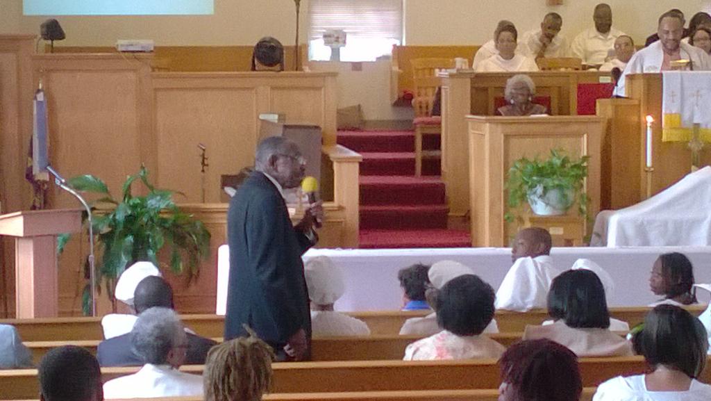 StJohnCMEChurch's tweet photo. Rev. Wardell Bonner, Rev. Matthew Bonner and family joined us for service today. http://t.co/ggfh6UQLfj