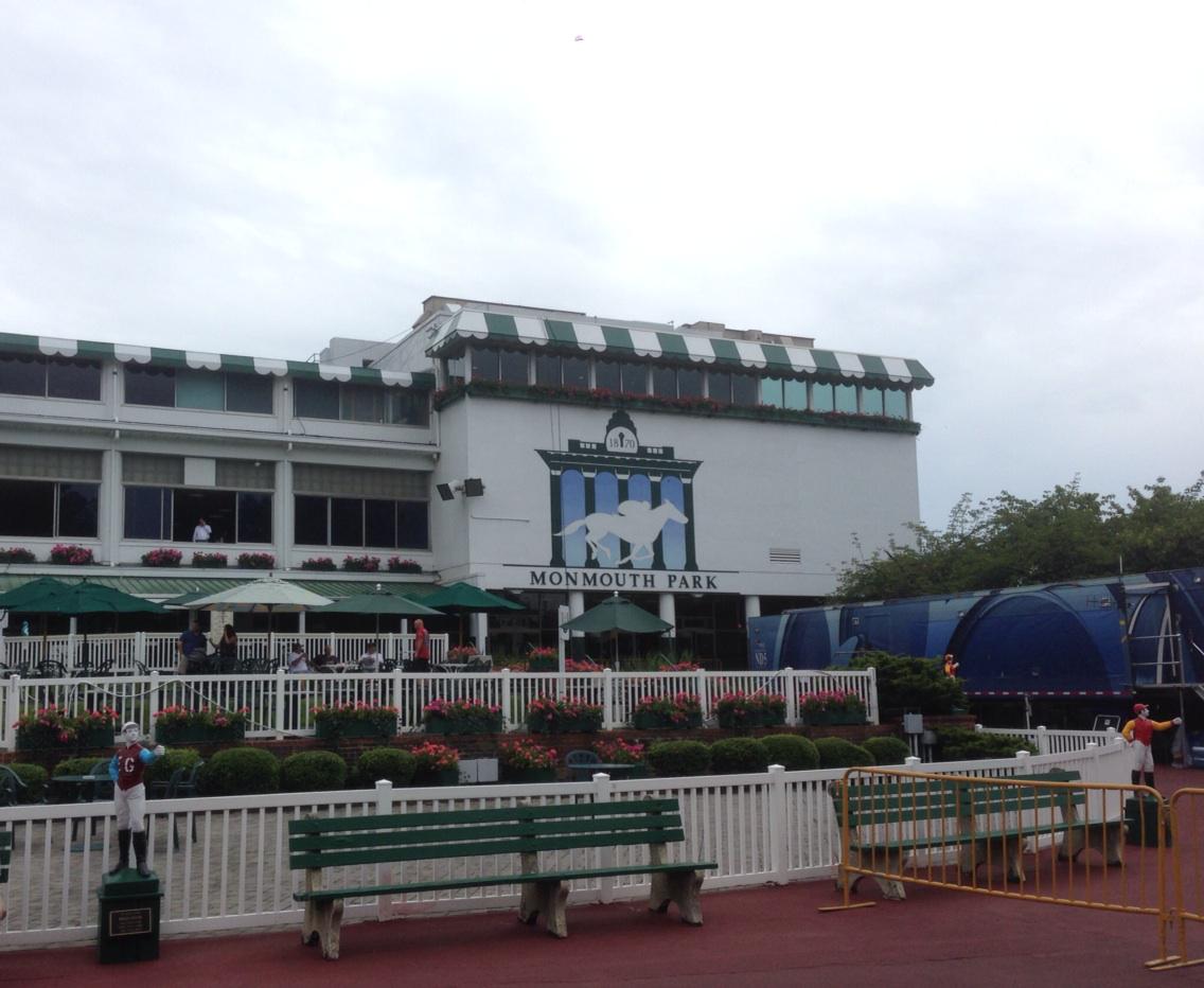 RealGregWolf's tweet image. A celebration of the #TripleCrown at 4:30ET today ... then Turf champ #MainSequence in UN Stakes at 5 ET  @FoxSports1