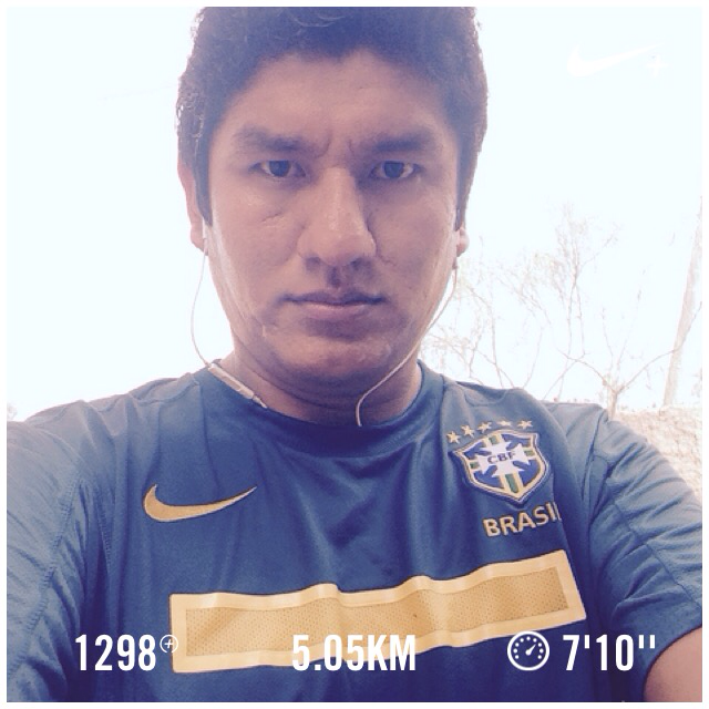 jaimevilcapoma's tweet photo. 5k #InStep4LIFE Acabo de correr 5.05 km a un ritmo de 7'10''/km con Nike+. http://t.co/fCFKni8hpC #nikeplus http://t.co/UqWthSzWXa