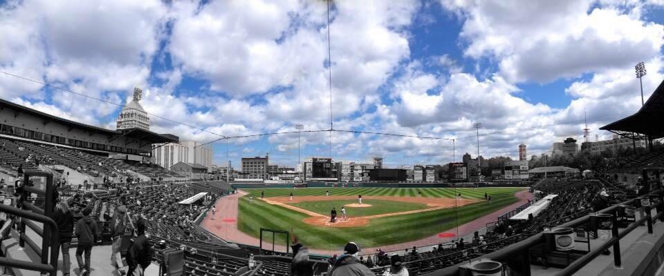 tateellen's tweet photo. #AlreadyPosted #PostingAgain. #ROCREDWINGS BEAUTY. @RocRedWings #HappyIndependenceDay #FourthOfJulyWeekend #baseball http://t.co/6XHRCL3YaU