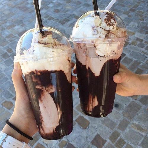 advspo's tweet photo. Summer drinks ��️🍸 http://t.co/1EhfOitdON
