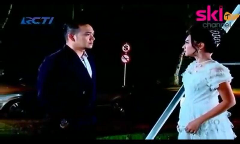 dhanimuhammad95's tweet photo. Mega sinemanya bagus dan alur ceritanya Bikin Nyesss..pokoknya jembol @sheiladaisha @fadlanmuhammad http://t.co/frYq2bDKlg