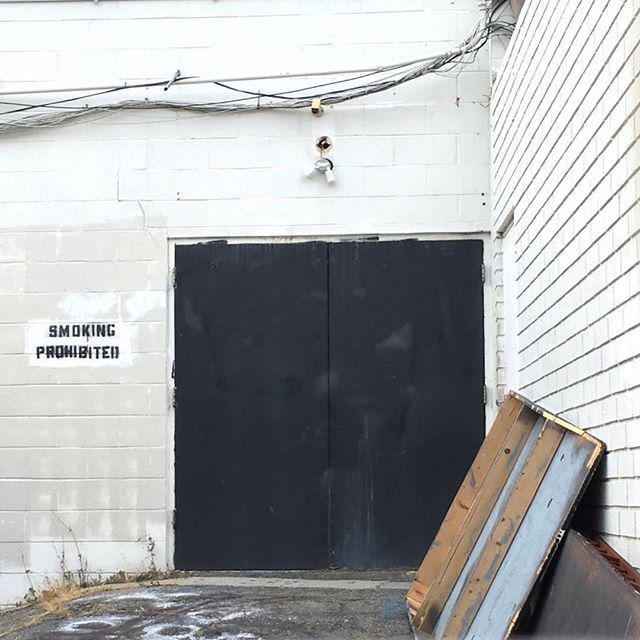 oceansidemuseum's tweet image. Still life, Oceanside in the morning. #oceanside #foundcomposition #oma_assembly by craftlabtomato