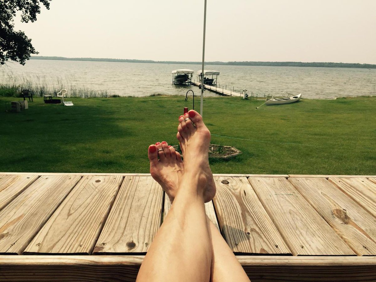 marlysjohansen's tweet photo. Great weekend to relax and kick back! #loveMNlakes #waveslappingatshore #loonscalling http://t.co/Vs2N3axzaN