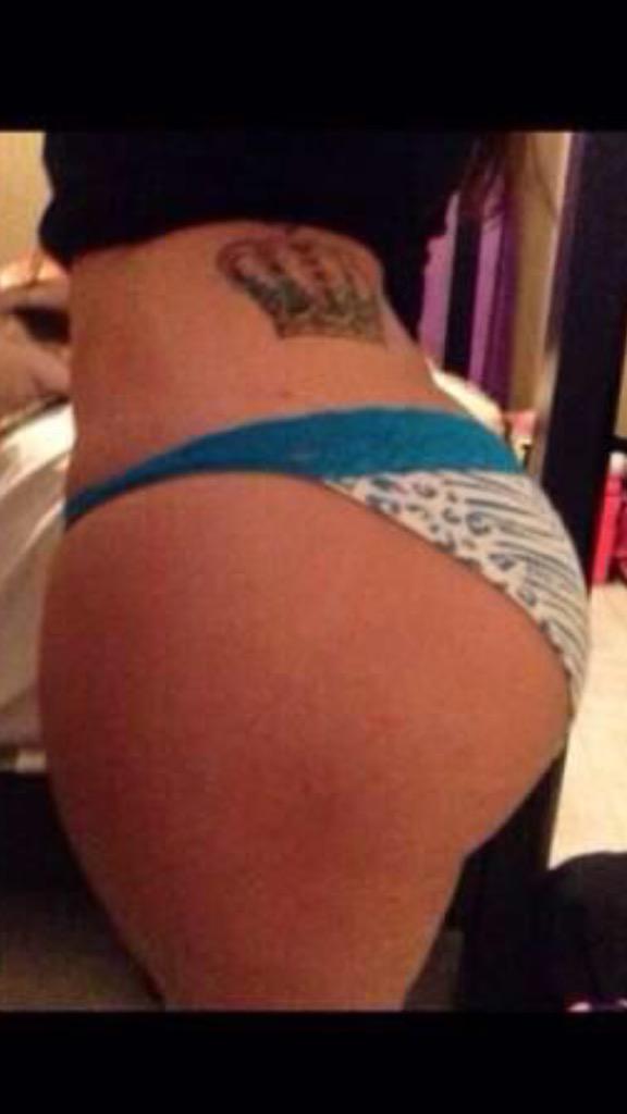 BestDomme's tweet photo. Follow this page for updates &amp; exclusive pics of ur fav @bestassontwitr 
@tonybobo3 @womenruleonly @underdeskloser http://t.co/bTDgDMRPmT