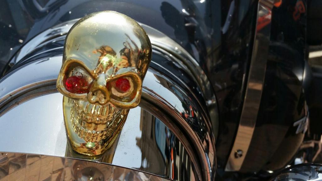 BarcelonaHarley's tweet photo. ... detalles del #BHD15 😍 !!
#custom #harleydavidson #motos #pintura #Monturas @Harley_Spain @muellerSM75 #pics http://t.co/wlqTAKt3tK