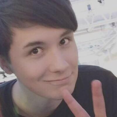 illicithowell's tweet image. 