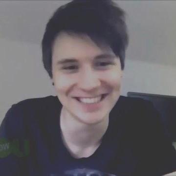 illicithowell's tweet image. 