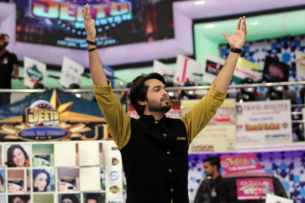 Love_Fahad_M's tweet photo. @fahadmustafa26 #allaaaah #kingofexpression #love u ❤ ❤ ❤muahaa❤ ❤❤ ❤ ❤ ❤❤ ❤ #prince❤ ❤❤ ❤ ❤❤ JETOO PAKISTAN http://t.co/JwgA37aSiz