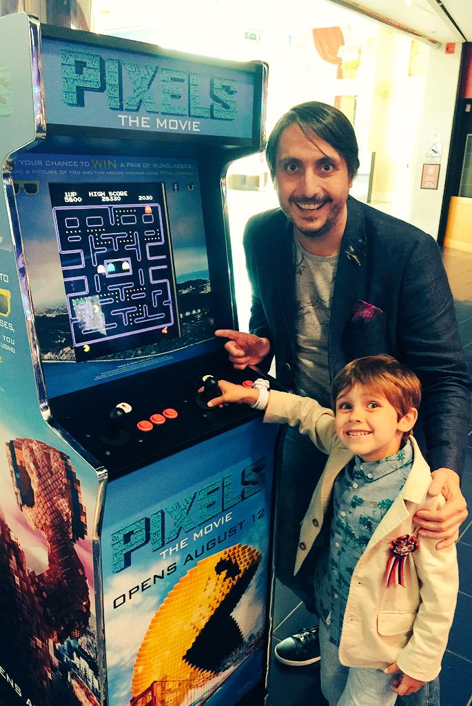 paulwilshaw's tweet photo. Bit of #retrogaming on #pixelsarcade http://t.co/n5tcCgLv2f